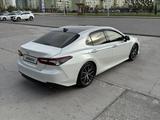 Toyota Camry 2022 годаүшін15 200 000 тг. в Туркестан – фото 5