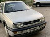 Volkswagen Golf 1993 года за 900 000 тг. в Астана