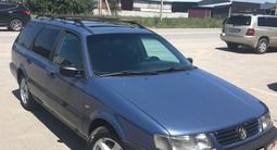Volkswagen Passat 1997 года за 2 100 000 тг. в Алматы – фото 4