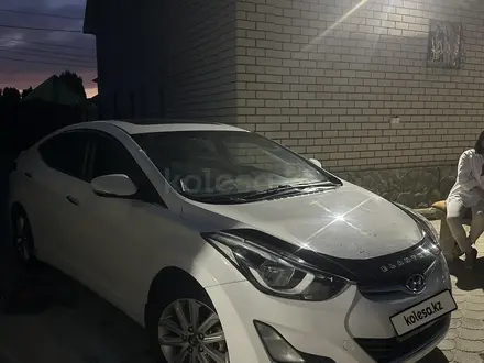 Hyundai Elantra 2015 года за 5 700 000 тг. в Актобе – фото 2