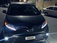 Toyota Sienna 2011 годаfor13 000 000 тг. в Атырау