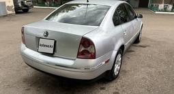 Volkswagen Passat 2003 годаfor2 850 000 тг. в Астана – фото 3