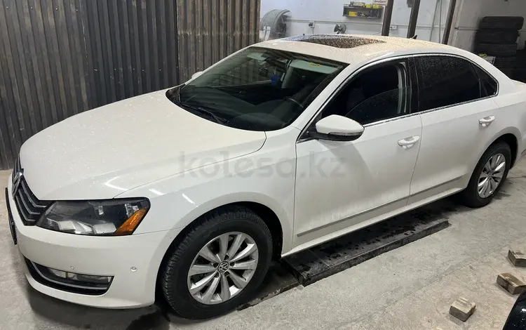 Volkswagen Passat 2014 года за 8 300 000 тг. в Шымкент