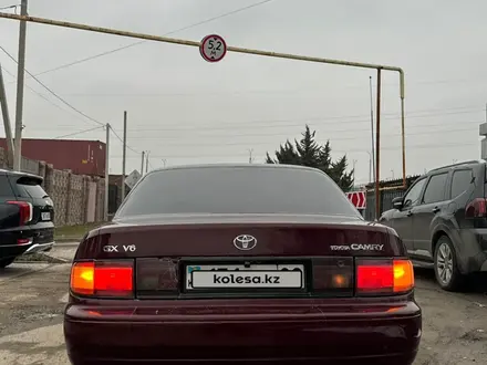 Toyota Camry 1996 года за 2 000 000 тг. в Алматы – фото 11