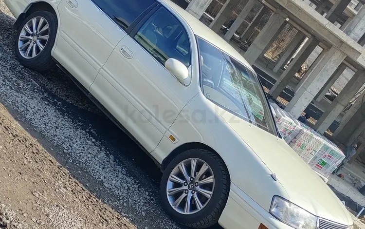 Toyota Avalon 1997 года за 3 000 000 тг. в Алматы