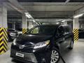 Toyota Sienna 2015 года за 10 800 000 тг. в Алматы