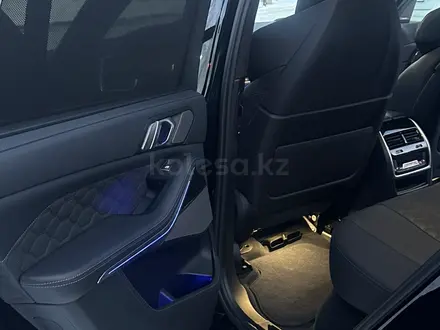 BMW X5 M 2022 года за 63 000 000 тг. в Алматы – фото 43