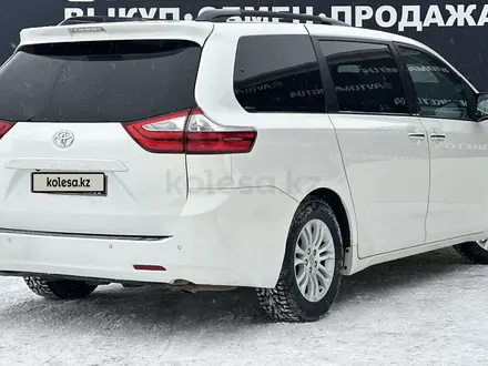 Toyota Sienna 2015 года за 10 990 000 тг. в Актобе – фото 5