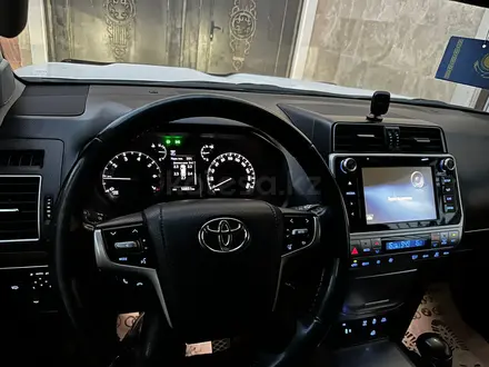 Toyota Land Cruiser Prado 2019 года за 33 500 000 тг. в Атырау – фото 19