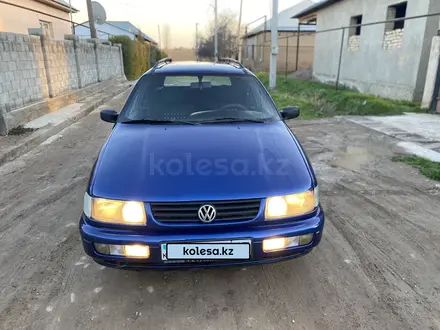 Volkswagen Passat 1995 года за 1 650 000 тг. в Сарыагаш – фото 4