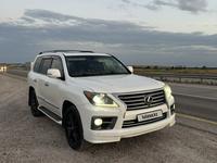 Lexus LX 570 2013 года за 25 000 000 тг. в Атырау