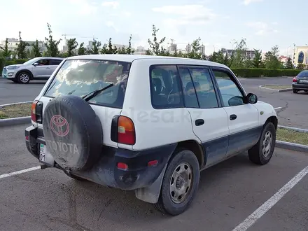 Toyota RAV4 1997 года за 2 300 000 тг. в Астана – фото 8