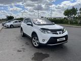 Toyota RAV4 2014 годаүшін9 100 000 тг. в Астана