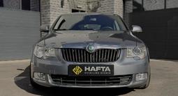 Skoda Superb 2009 года за 11 500 000 тг. в Астана – фото 2