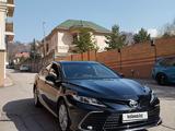 Toyota Camry 2023 годаfor15 500 000 тг. в Алматы – фото 4