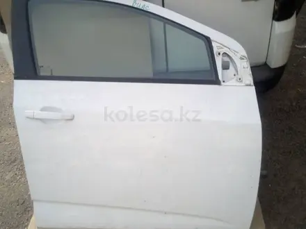 Дверь Chevrolet за 70 000 тг. в Алматы