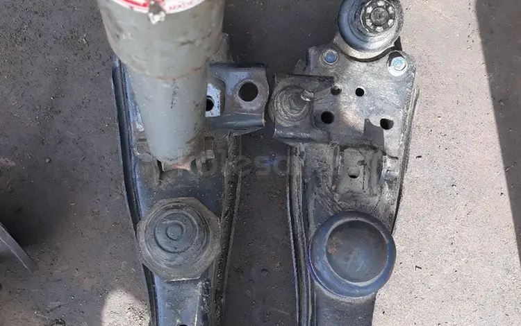 Рычаг Toyota haice за 20 000 тг. в Алматы