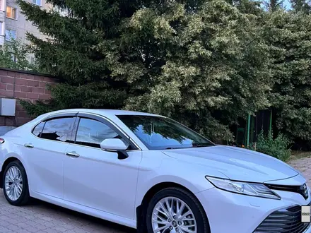 Toyota Camry 2018 года за 15 000 000 тг. в Петропавловск