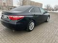 Toyota Camry 2015 года за 5 600 000 тг. в Актобе – фото 3