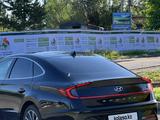 Hyundai Sonata 2022 года за 14 500 000 тг. в Алматы – фото 5