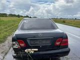 Mercedes-Benz E 230 1996 года за 500 000 тг. в Костанай – фото 2