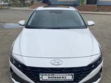 Hyundai Elantra 2023 года за 12 300 000 тг. в Семей – фото 2