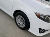 Toyota Camry 2014 года за 5 300 000 тг. в Актау – фото 2