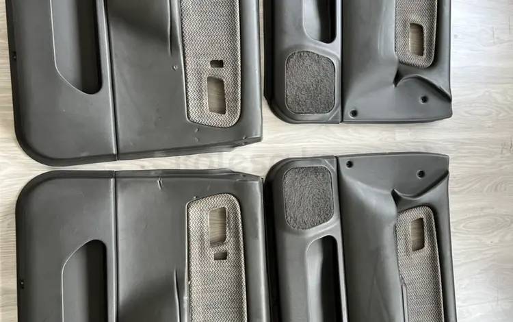 Обшивки дверей на митсубиси спейс вагон за 40 000 тг. в Тараз