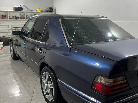 Mercedes-Benz E 280 1995 года за 2 650 000 тг. в Кызылорда – фото 4