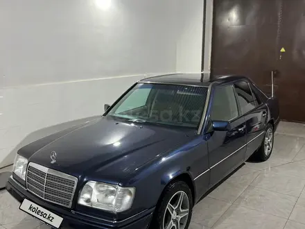 Mercedes-Benz E 280 1995 года за 2 650 000 тг. в Кызылорда – фото 3