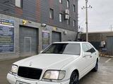 Mercedes-Benz S 320 1995 года за 2 500 000 тг. в Атырау – фото 2