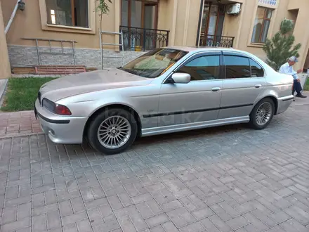 BMW 528 1997 года за 3 100 000 тг. в Шымкент – фото 4