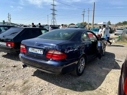 Mercedes-Benz CLK 230 1998 года за 2 300 000 тг. в Шымкент – фото 2