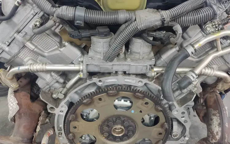 Двигатель на Lexus LX 570 3ur-fe 5.7L (2TR/1GR/2UZ/vk56/3UZ/1UR/3UR) за 345 454 тг. в Алматы