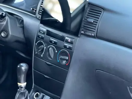 Toyota Corolla 2005 года за 2 600 000 тг. в Семей – фото 7