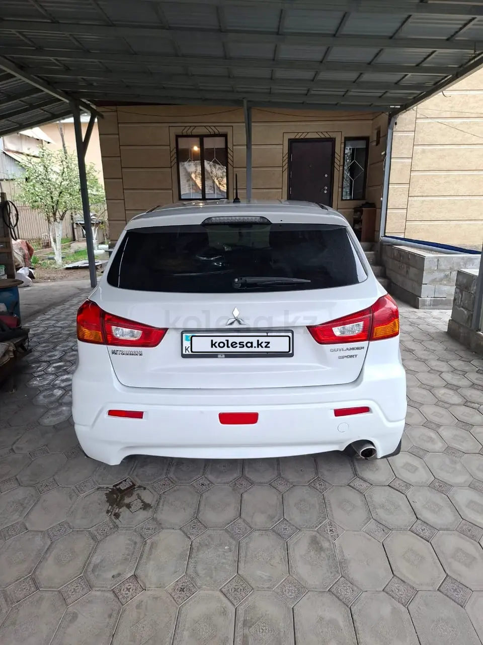 Mitsubishi ASX, 2011