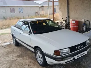 Audi 90, 1990