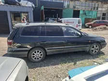 Toyota Caldina, 1995