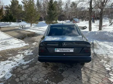 Mercedes-Benz E 200 1993 года за 3 600 000 тг. в Караганда – фото 14