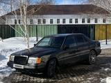 Mercedes-Benz E 200 1993 годаүшін3 600 000 тг. в Караганда – фото 3