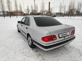 Mercedes-Benz E 200 1996 года за 2 500 000 тг. в Кокшетау – фото 2