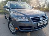 Volkswagen Touareg 2004 года за 5 000 000 тг. в Алматы – фото 4