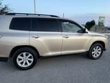 Toyota Highlander 2012 годаүшін8 200 000 тг. в Жанаозен – фото 3