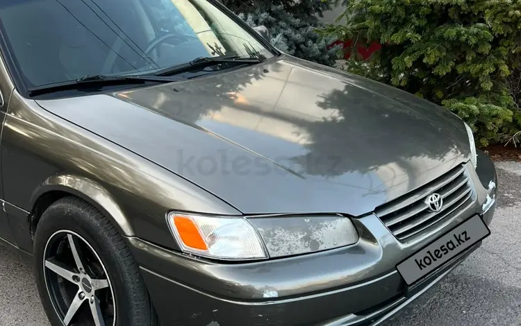 Toyota Camry 1998 года за 2 300 000 тг. в Алматы