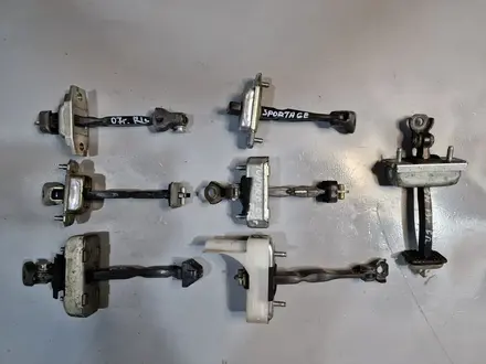 Ограничитель двери (стопор) (в ассортименте) за 1 000 тг. в Алматы