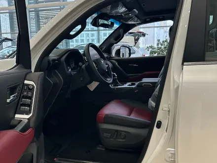 Toyota Land Cruiser Premium+ 2025 года за 73 000 000 тг. в Астана – фото 10