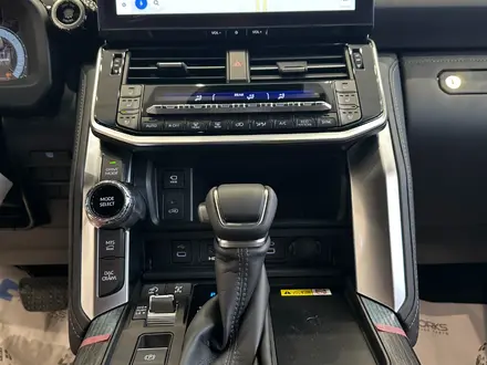 Toyota Land Cruiser Premium+ 2025 года за 73 000 000 тг. в Астана – фото 18