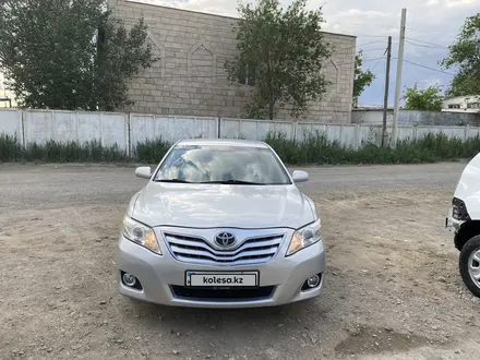 Toyota Camry 2011 года за 7 400 000 тг. в Атырау – фото 3