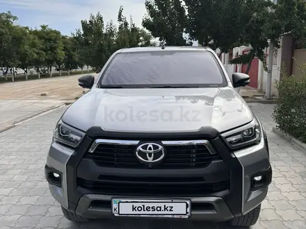 Toyota Hilux 2022 года за 24 500 000 тг. в Актау