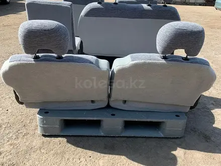 Комплект сидений на Мицубиси Делику булку за 320 000 тг. в Алматы – фото 9